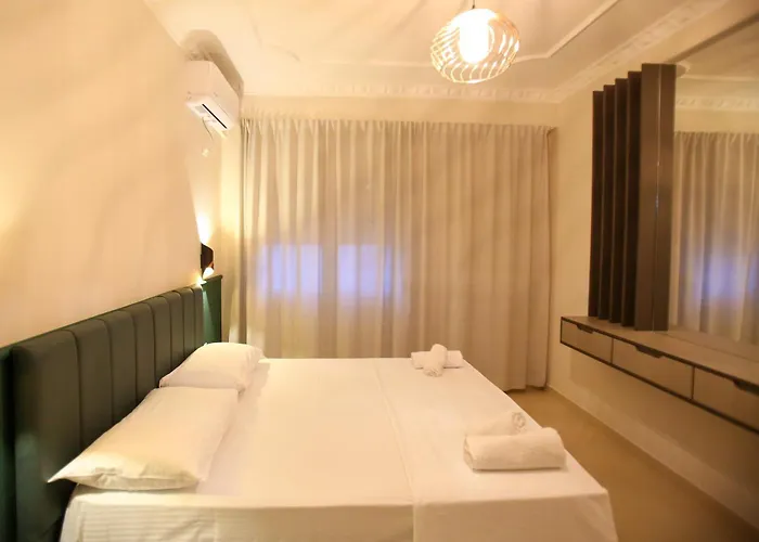 Oasis Apart-Hotel Residence Vlore Daire