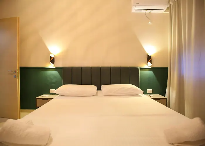 Daire Oasis Apart-Hotel Residence Vlore *