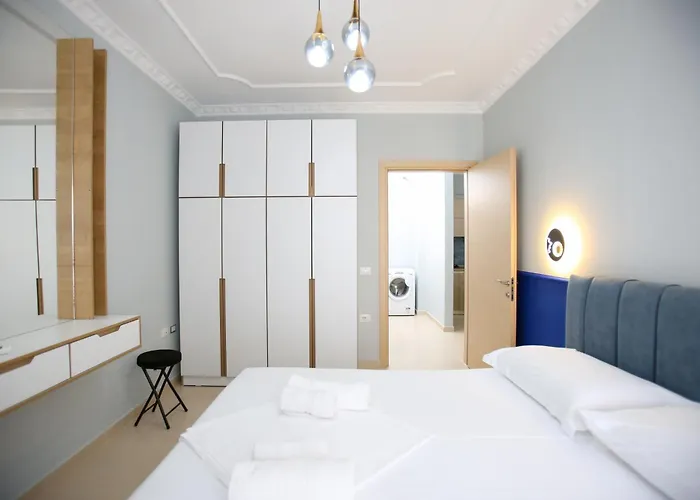 Oasis Apart-Hotel Residence Vlore Daire *